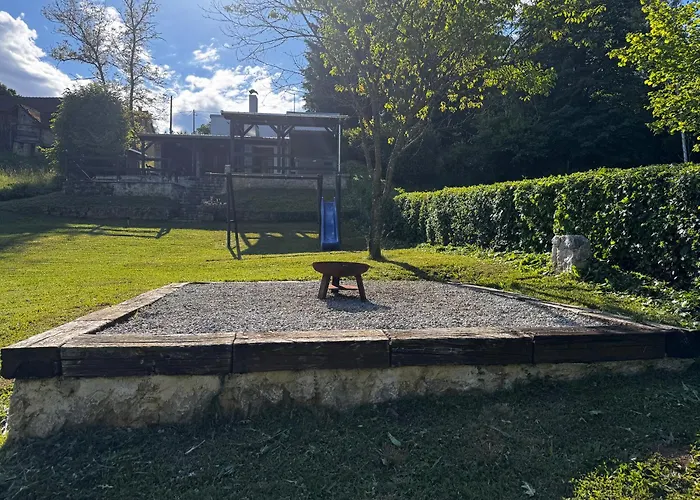 Pixie House - Mreznica, Private Pier, Hot Tub