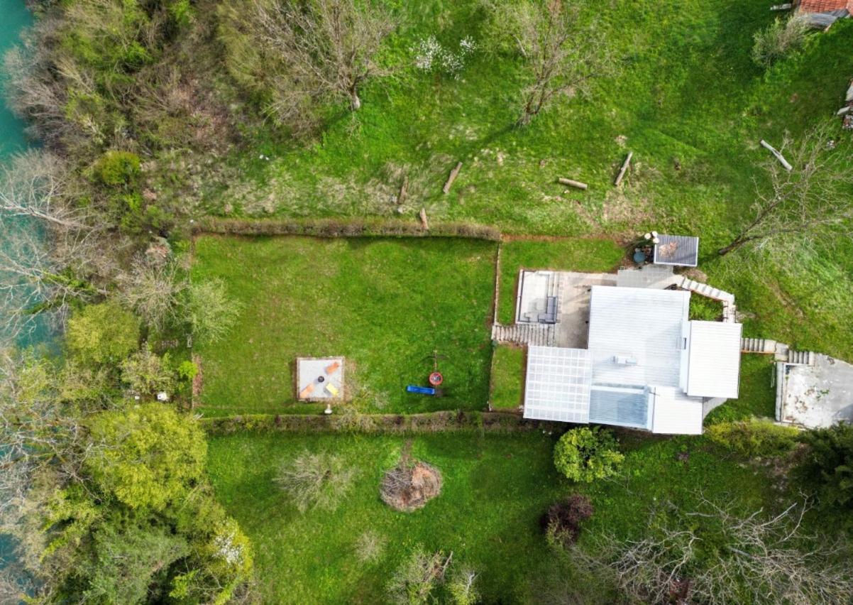 Pixie House - Mreznica, Private Pier, Hot Tub