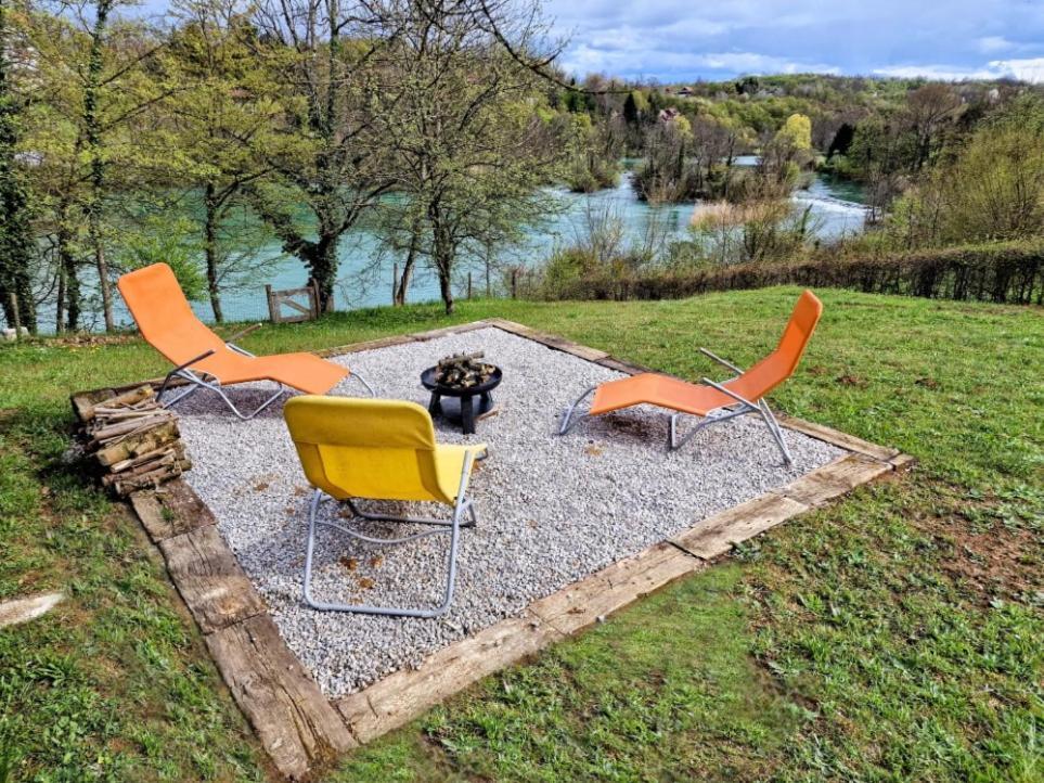 Počitniška hiša Pixie House - Mreznica, Private Pier, Hot Tub Gornji Zvecaj